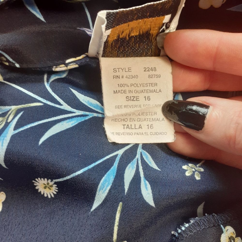 Bentley Plus Navy Floral Button-Up Top - Picture 3 of 6